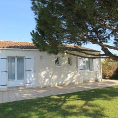 Maison au calme près des plages à L'Aiguillon - FR-1-194-353