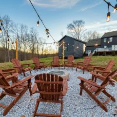 Hilltop Hideaway - Pool - Jacuzzi - Ping Pong - 12 guests - Fireplace - Mountain Views - Pets are allowed by request