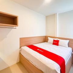 RedDoorz near Exit Toll PIK 2