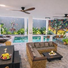 Serene Villa Icaro in Downtown El Nido with Cliff View