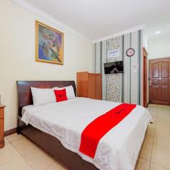 RedDoorz at Hotel Andalus Puncak