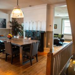 The Only Lakeview & Market View Downtown