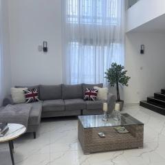 Deluxe Nairobi, Kenya