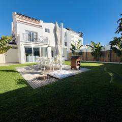 Luxurious And Modern Family Home