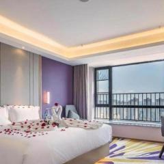 Lavande Hotels· Guiyang Huaxi Tongshijie