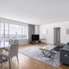 Spacious 2 Bedroom 2 Bathroom Unit Great Location