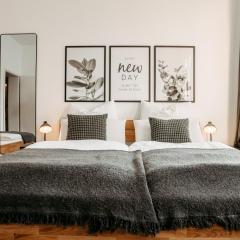 StaySimplyHaven - Modernes City-Apartment, King-Size Bett, 55'' Smart-TV, Self Check-In