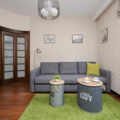 Tasteful and Spacious Two Bedroom Apartment by Noclegi Renters