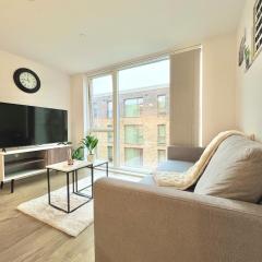 Modern 2bed Apartment in Birmingham City Centre 2 mins from Train Station with Free Parking and WiFi