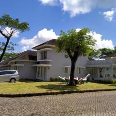 Villa Greenhill Brastagi Hillpark Sibolangit