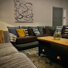 Horncliffe Hot Tub House