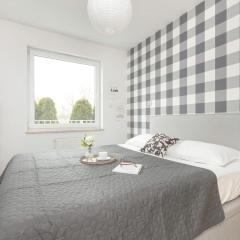 Pastel & Cozy Apartment with a Spacious Terrace in Gdansk by Noclegi Renters