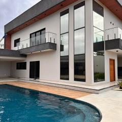 Casarão Setiba - Guarapari - Casa de Temporada Inteira Privativa para Grupos e Famílias