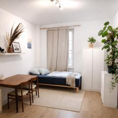 Green Plants 24 7 Check In 4 Persons