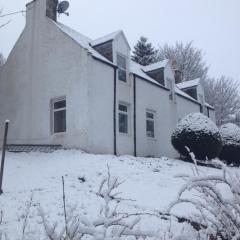 Charming cottage close to the Cairngorms