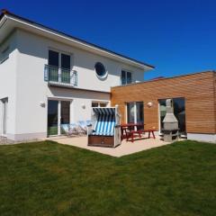 Holiday Home Poolhaus Birdieweg11 b - Villa Wassergeist by Interhome