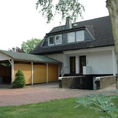 Holiday Home mit Indoorpool- Garten und Partyraum by Interhome