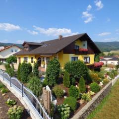 Apartment Komfortable Ferienwohnung mit Garten und Grill by Interhome