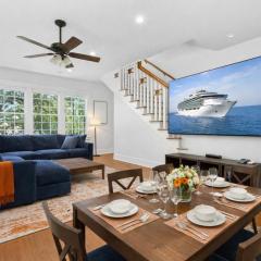 2025 Newly Renovated Scholars Historic Home by UT Sleeps 12