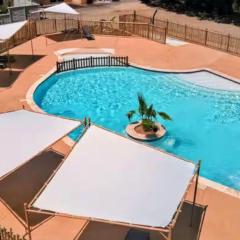 Holiday Home Hübsches Tiny Cottage mit Waldblick im Feriendorf by Interhome