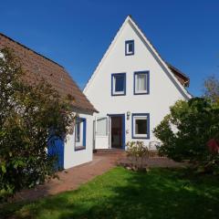Holiday Home Erholung pur- Nordsee-Urlaub mit Hund by Interhome