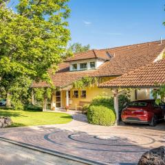 Apartment Haus Ahorn Ferienwohnung by Interhome