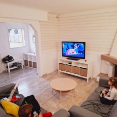 Maison et appartement 7 chambres, piscine