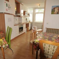 Apartment Große und moderne Ferienwohnung im Erdgeschoss by Interhome