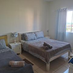 Apart próximo a Unimed, Catedral e HSA com 2 quartos com 2 ARES e garagem