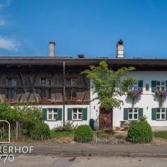 Holiday Home Wunderschönes Ferienhaus mit Kamin in Riederau by Interhome