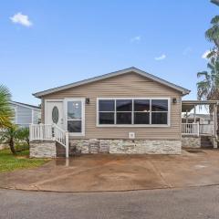 Cozy 2BR cottage in Port Isabel, perfect for families and pets! #1