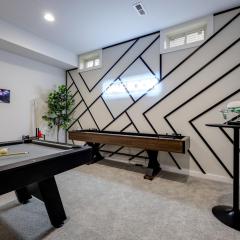 5 Mi to Quantico 4,300-Sq-Ft Home with Game Room!