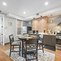 Luxury and Chic 2BR 2BA Apt only 15 Mins to NYC & Hoboken