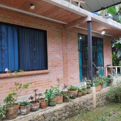 Cabaña en Pance Nido de bromelias