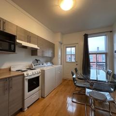 FULL KITCHEN 10min from DTOWN Room B
