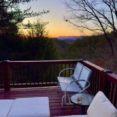 Stargazer Cabin - Skydeck, Fire Pit, Wood Fireplace