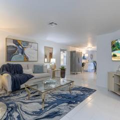 Caloosa Cottage Boutique Home with Office