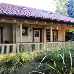 Apartment Gemütliches Blockhaus in Waldrandlage mit Sauna by Interhome