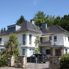 Apartment Wohlfühloase für Natur- und Gartenliebhaber by Interhome