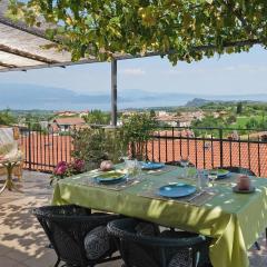 Apartment Wohnung mit Blick auf den Gardasee by Interhome