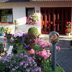 Apartment Gerä¤umige Ferienwohnung in Lay am Moselhang by Interhome