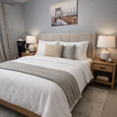 Cozy Primary Room with Own Bathroom