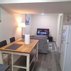 Nest & Rest cozy suite Self check in Free parking