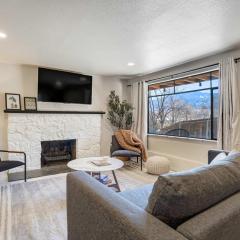 Ivywild Flat Pet Friendly Near Broadmoor w Views