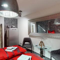 Wismarer Hangar - ABC606