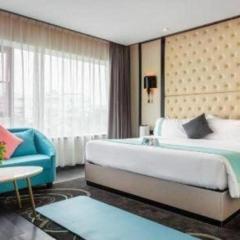 Xana Hotelle·Guangzhou Shangxiajiu Yongqingfang Changshou Road Metro Station