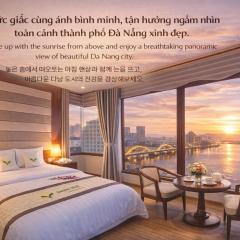 MOONLIGHT Hotel & Suites - The Best City View, Dragon Bridge view