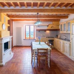 Apartment in a farmhouse with 2 swimming pools