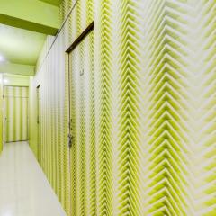 SPOT ON The Space Resto & Rooms Gulzarbagh Station Bus Stop