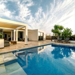 Casa Chani with heated pool in El Roque